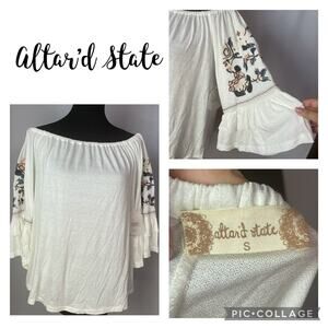 altar’d state off the shoulder embroidered ruffle sleeve Top NEW sz S